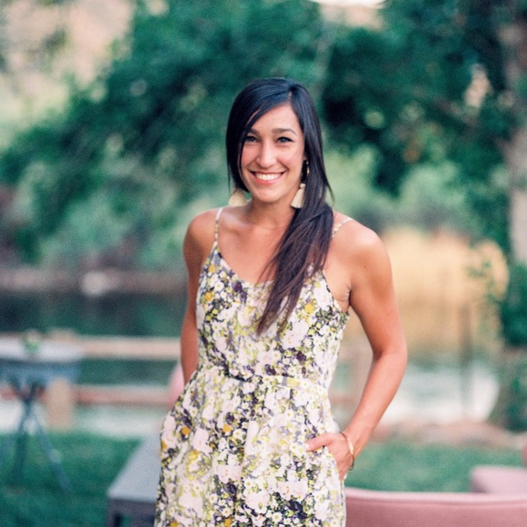 Meet your Posher, Anna - Picture 2 of 11